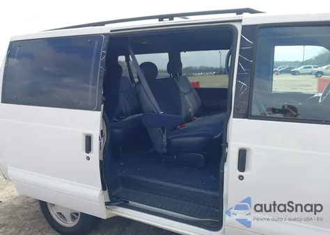 2000 Chevrolet Astro z USA, uszkodzony, nr VIN 1GNDM19WXYB115375